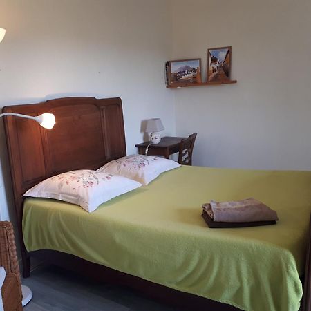 L'Orme-Vial Bed & Breakfast แซ็งต์-กัลมิเยร์ ภายนอก รูปภาพ